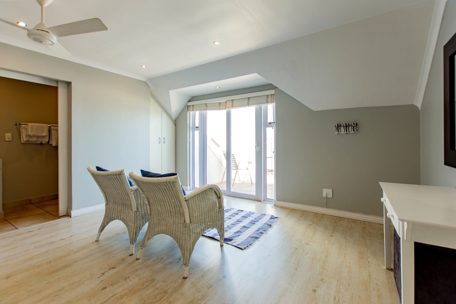 9 Bedroom Property for Sale in Shelley Point Western Cape